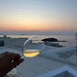 Katharsis - 15th C Venetian Palace - Naxos Old Town Iii