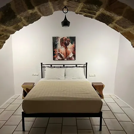 Katharsis - 15th C Venetian Palace - Naxos Old Town Iii 公寓