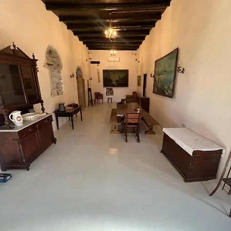 Appartement Katharsis - 15th C Venetian Palace - Naxos Old Town Iii *
